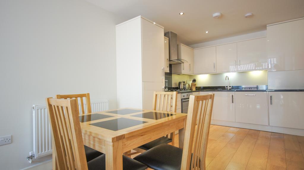 ครอมป์ตัน เฮ้าส์ อพาร์ทเมนท์ Apartment Edgware ภายนอก รูปภาพ