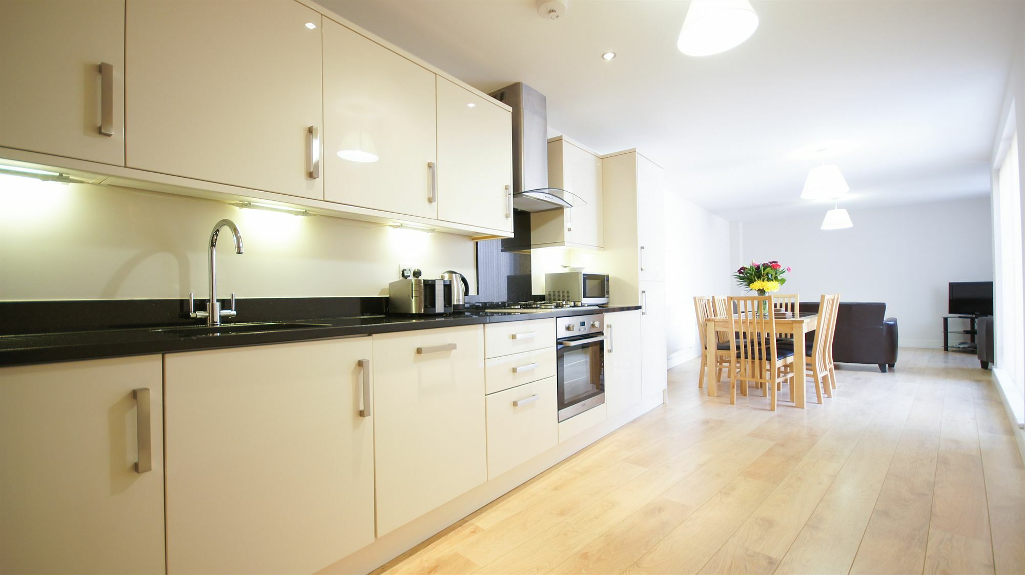 ครอมป์ตัน เฮ้าส์ อพาร์ทเมนท์ Apartment Edgware ภายนอก รูปภาพ